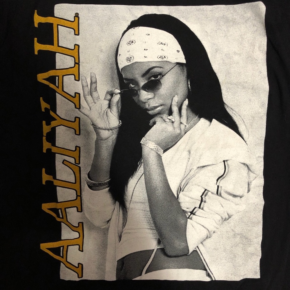 Aaliyah graphic tee